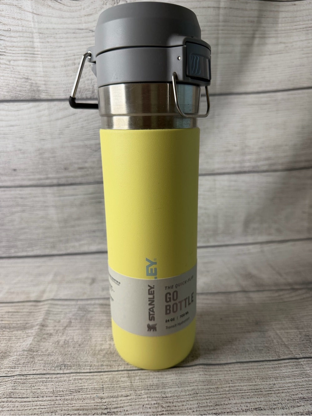 STANLEY Quick Flip GO Water Bottle 24 oz